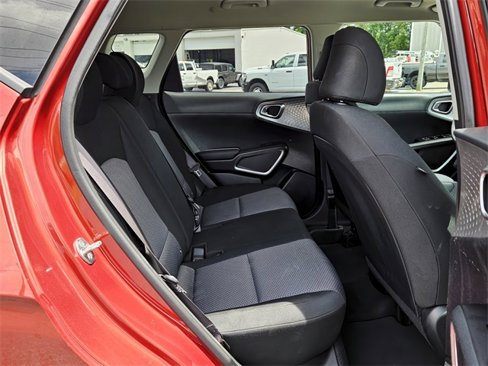 Used 2023 Kia Soul LX w/ LX Technology Package image 15