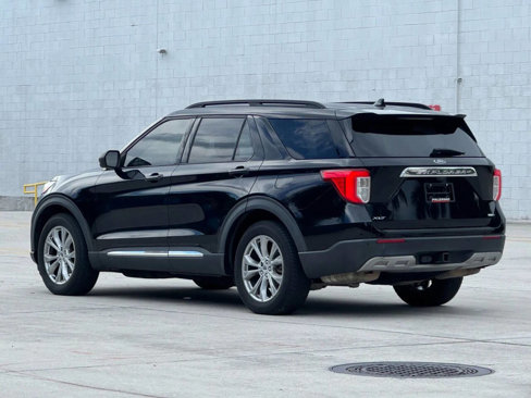 Used 2020 Ford Explorer XLT w/ Equipment Group 202A image 7
