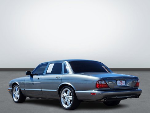 Used 2002 Jaguar XJ Sport image 3