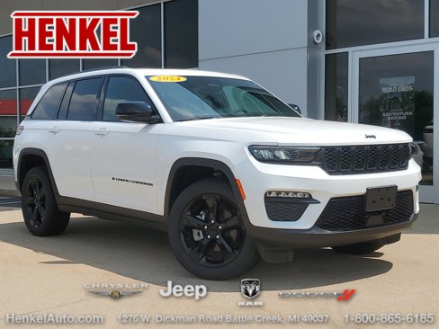 Used 2024 Jeep Grand Cherokee Limited w/ Black Appearance Package image 1