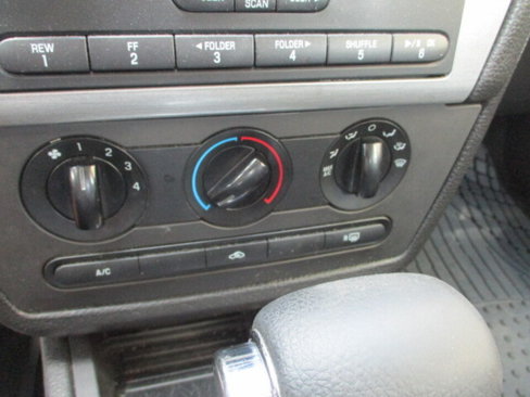 Used 2009 Ford Fusion SE image 30
