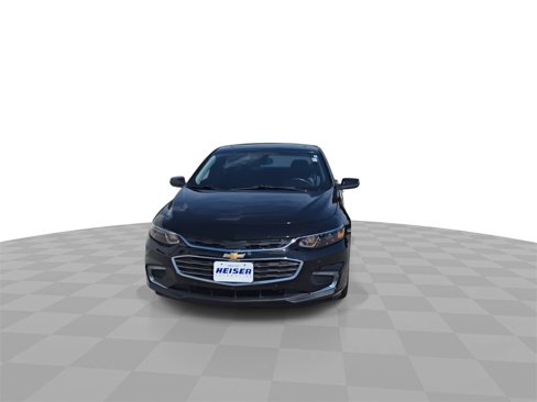 Certified 2017 Chevrolet Malibu Premier w/ Premier Sun and Wheel Package image 3