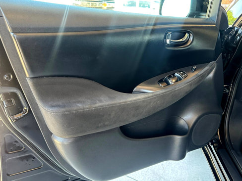 Used 2015 Nissan Leaf S w/ Charge Package image 9