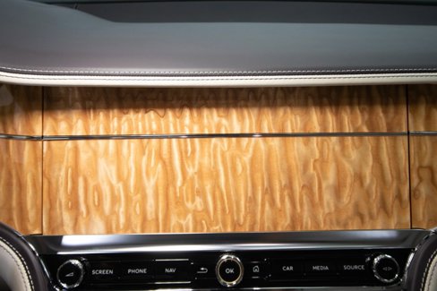 Used 2021 Bentley Flying Spur W12 image 28