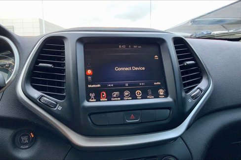 Used 2014 Jeep Cherokee Trailhawk w/ Comfort/Convenience Group image 29