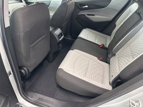 Used 2021 Chevrolet Equinox LS image 19