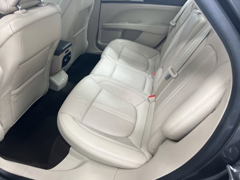 Used 2019 Lincoln MKZ Reserve image 10