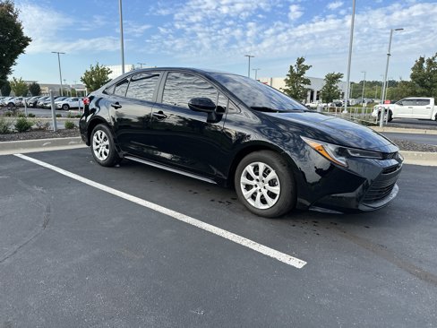 Used 2024 Toyota Corolla LE image 2