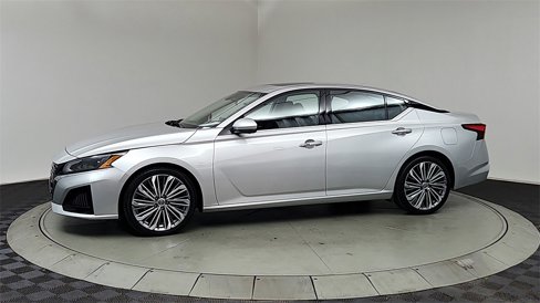 Used 2023 Nissan Altima 2.5 SL image 4
