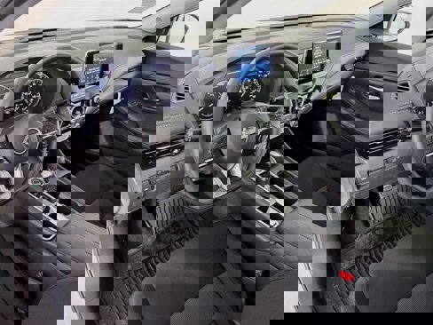 New 2025 Nissan Sentra SV image 9