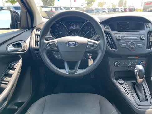 Used 2016 Ford Focus SE w/ SE Power Seat Package image 17