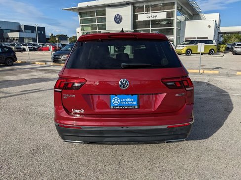 Used 2020 Volkswagen Tiguan SE w/ Panoramic Sunroof Package image 6