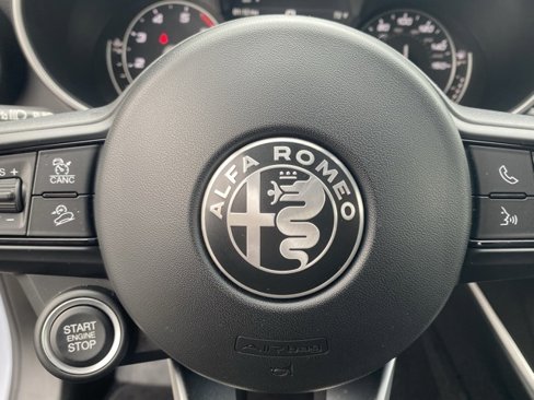 Used 2023 Alfa Romeo Stelvio Ti image 26