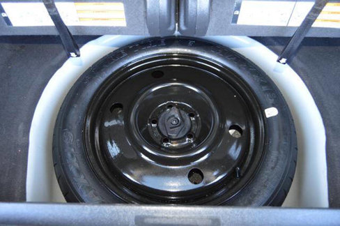 Used 2013 Ford Explorer XLT image 37
