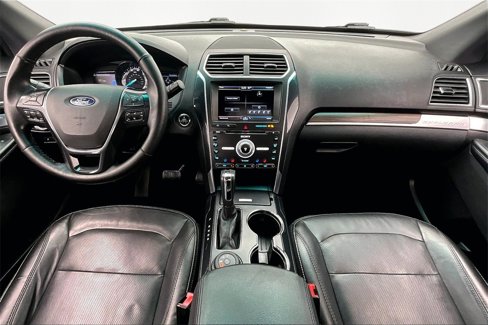 Used 2016 Ford Explorer Limited image 16