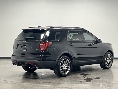 Used 2017 Ford Explorer Sport w/ Equipment Group 401A image 8