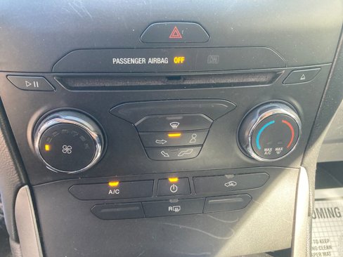 Used 2016 Ford Edge SE image 27