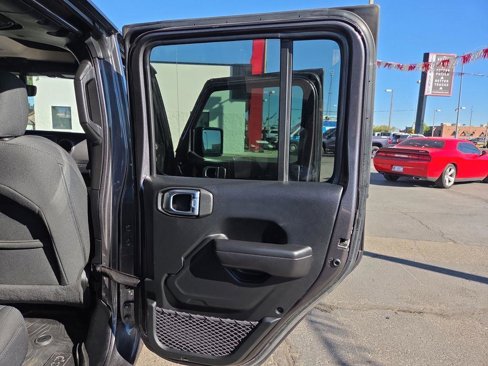 Used 2021 Jeep Gladiator Sport image 35