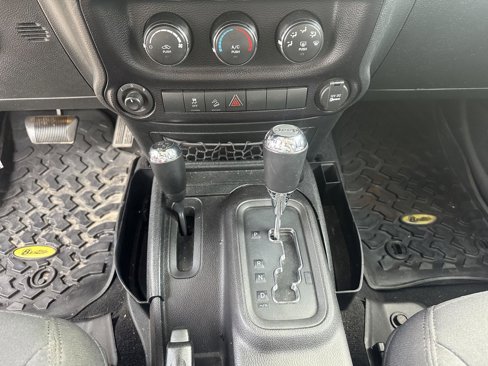 Used 2015 Jeep Wrangler Unlimited Sport w/ Quick Order Package 24S image 27