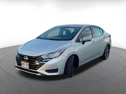 Used 2023 Nissan Versa SV image 7