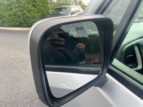 Used 2016 Jeep Renegade Latitude image 33