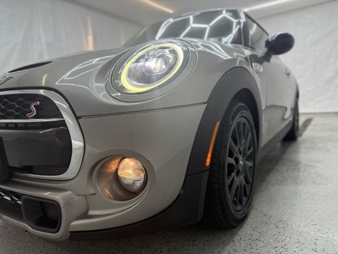 Used 2019 MINI Cooper S w/ Signature Upholstery Package image 35