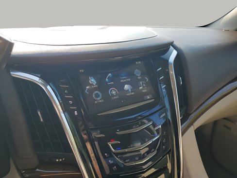 Used 2017 Cadillac Escalade Luxury image 41
