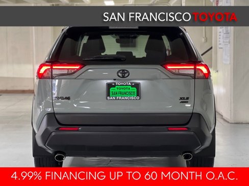 Certified 2022 Toyota RAV4 XLE Premium image 4