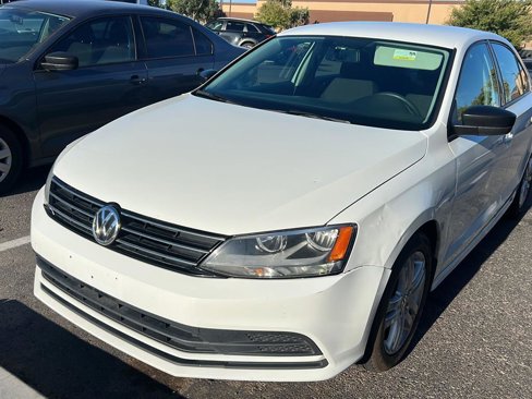 Used 2015 Volkswagen Jetta S image 1