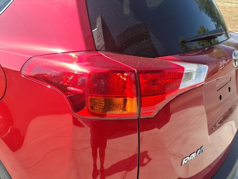 Used 2015 Toyota RAV4 Limited image 25
