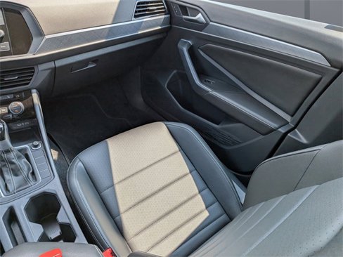Used 2024 Volkswagen Jetta SE image 15