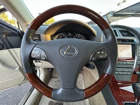 Used 2011 Lexus ES 350 image 16