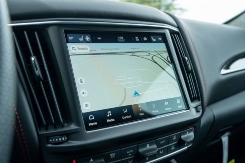 Used 2024 Maserati Levante GT Ultima image 22