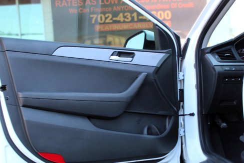 Used 2018 Hyundai Sonata SE w/ Cargo Package image 7