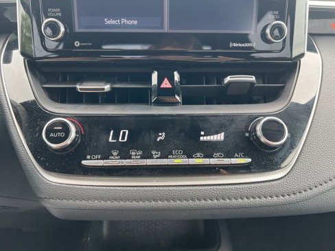 Used 2021 Toyota Corolla SE image 19