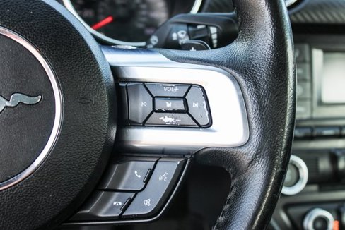Used 2016 Ford Mustang Convertible image 27