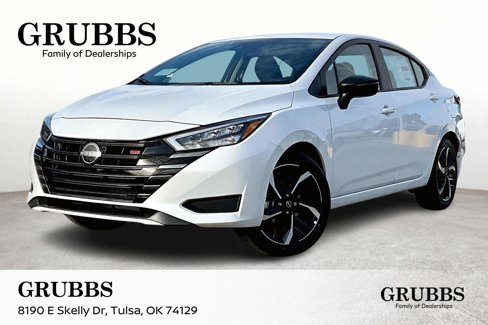 New 2025 Nissan Versa SR w/ Trunk Package image 1