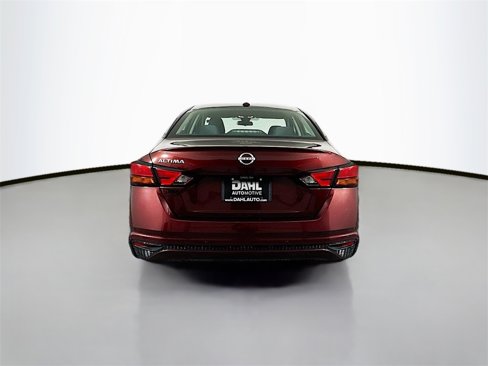 Used 2023 Nissan Altima 2.5 SV image 11