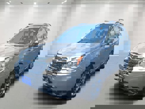 Used 2016 Subaru Forester 2.5i Touring w/ Eyesight & Navigation System image 1