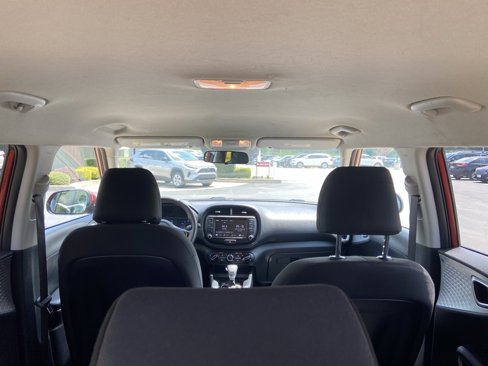 Used 2022 Kia Soul LX image 25