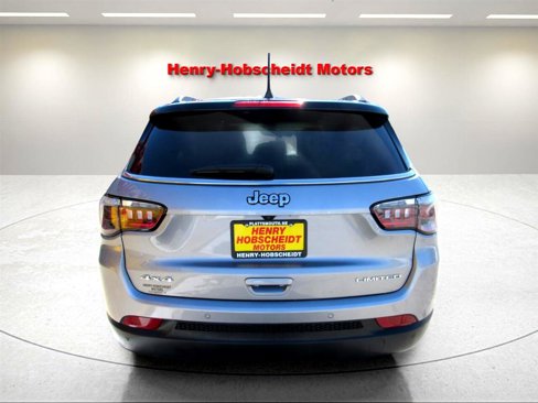 Used 2024 Jeep Compass Limited image 3