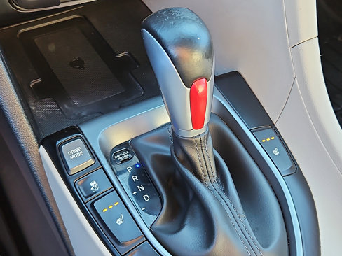 Used 2020 Hyundai Veloster Turbo Ultimate image 15
