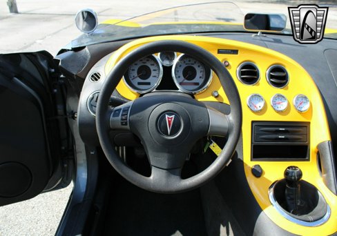 Used 2006 Pontiac Solstice Convertible w/ Premium Package image 21