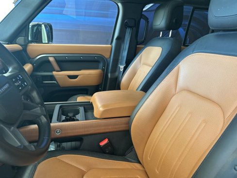 Used 2020 Land Rover Defender 110 X image 6