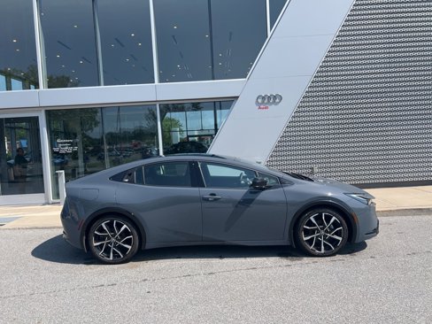 Used 2024 Toyota Prius Prime Premium w/ Advanced Technology Package image 17