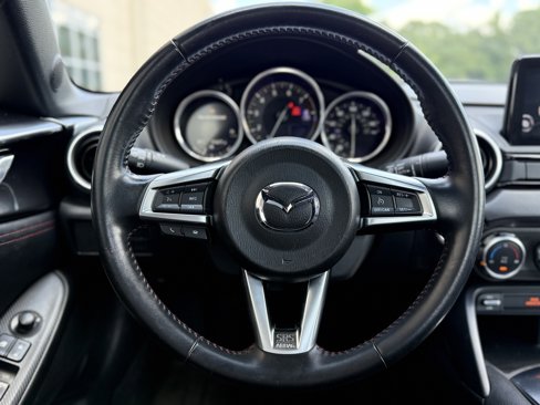 Used 2019 MAZDA MX-5 Miata RF Grand Touring w/ GT-S Package image 23