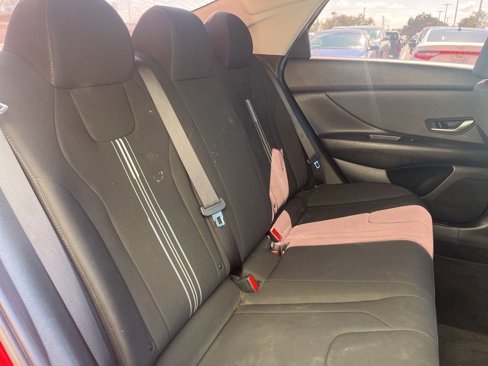 Used 2022 Hyundai Elantra SEL w/ Convenience Package image 18