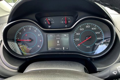 Used 2017 Chevrolet Cruze Premier image 20