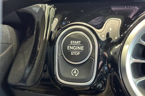 Used 2025 Mercedes-Benz GLA 250 4MATIC image 23