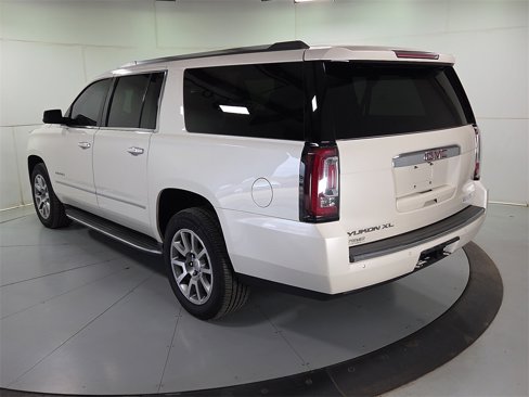 Used 2015 GMC Yukon XL Denali w/ Open Road Package image 6